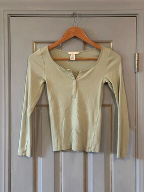 H&M Sage Green Ribbed Henley Long Sleeve Top
